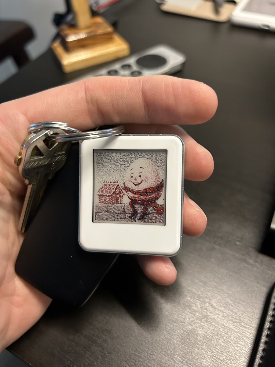 Humpty image on an eink key ring