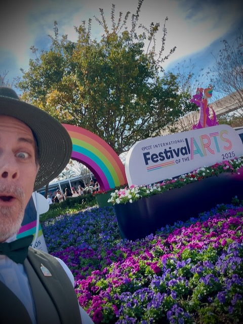 Real selfie in front of festival sign